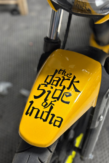 TVS ve BAJAJ Grubu için The Dark Side of İndia Sticker Etiket (1 Adet)
