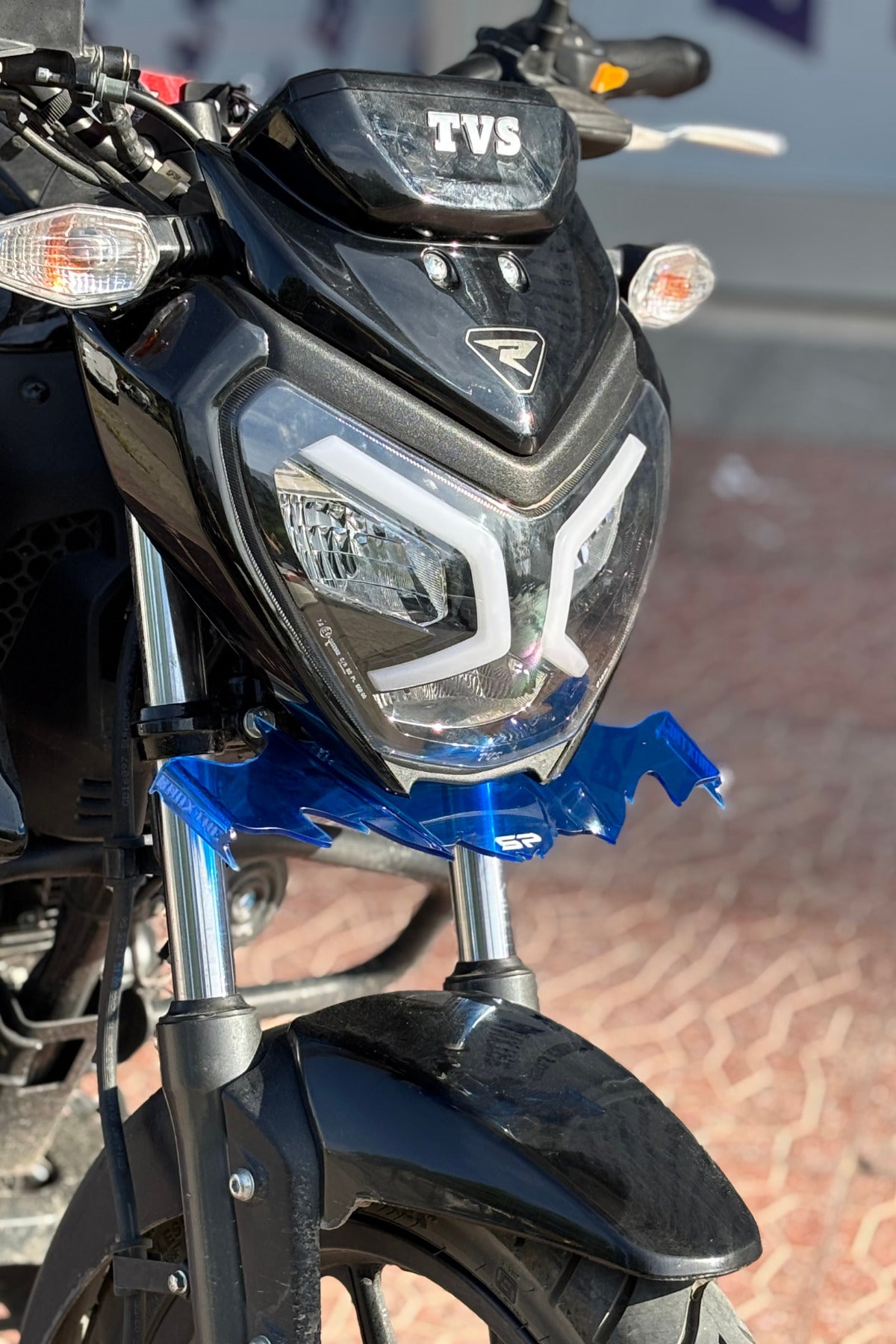 TVS Raider Uyumlu Winglet-Gaga-Sakal Parça Sticker Seti