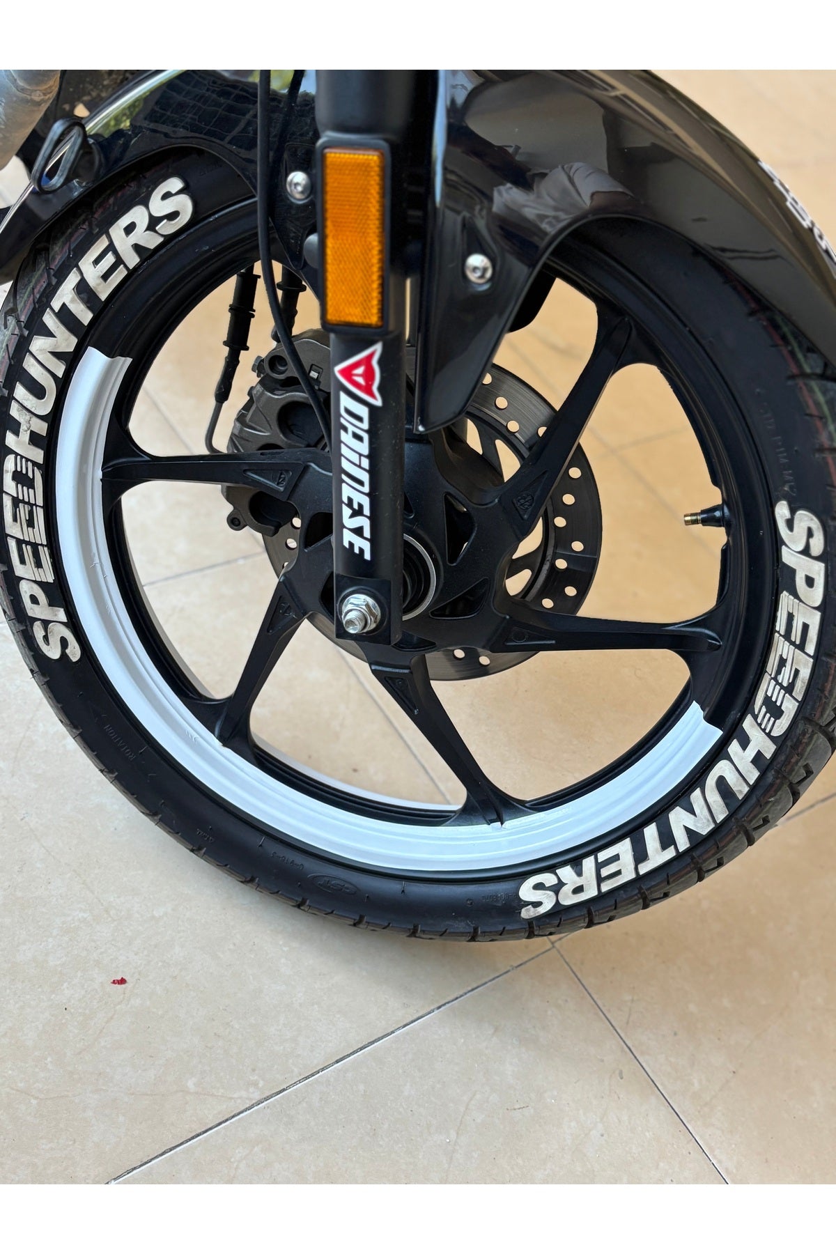 Motosiklet 17 Inch Jantlara Uyumlu Beyaz Renk Yarım Jant Şeridi (Tüm Jantlara Yetecek Kadar 4 Parça)