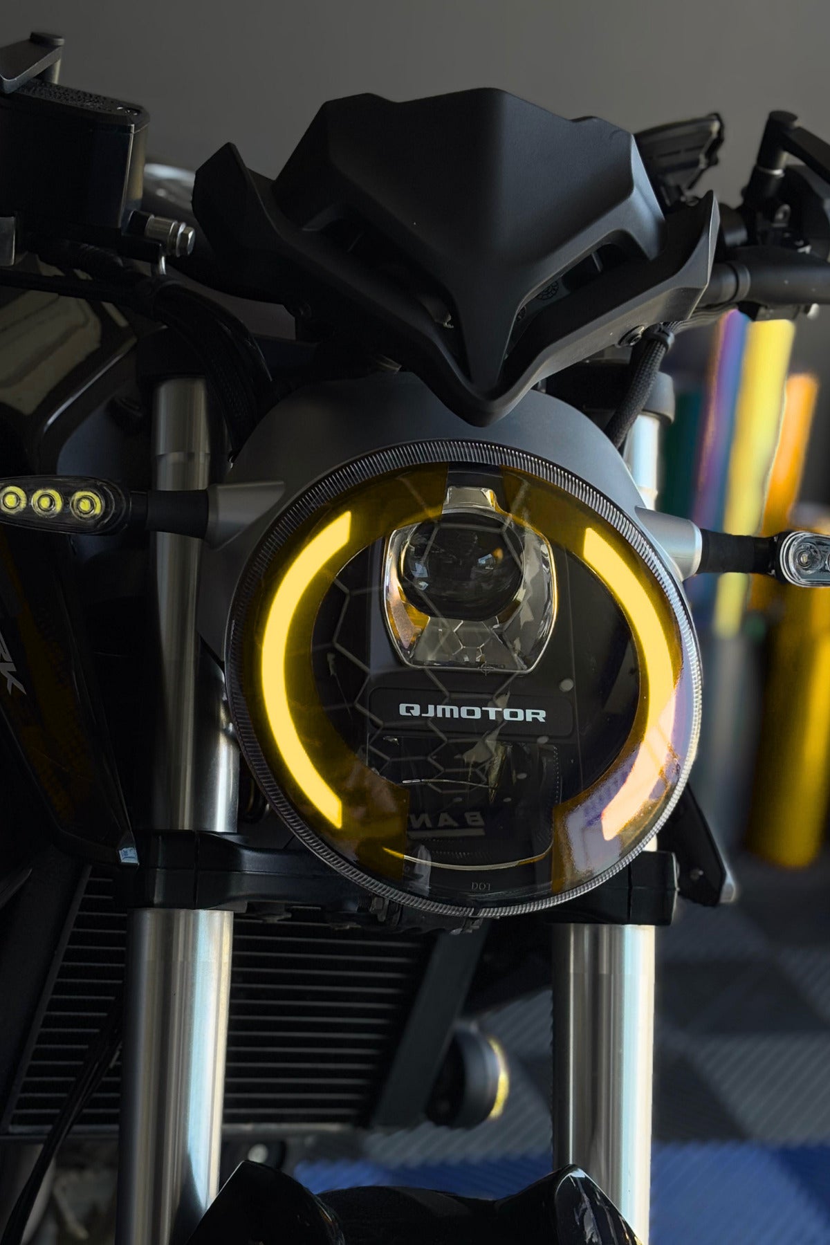 RKS VE QJ MOTOR SRK250 Gündüz Far Renklendirme Veya Far Tasarım Sticker