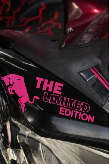 Honda PCX için Boğa Enerji Limited Edition Sticker Etiket Pembe Renk (Tek Taraf)