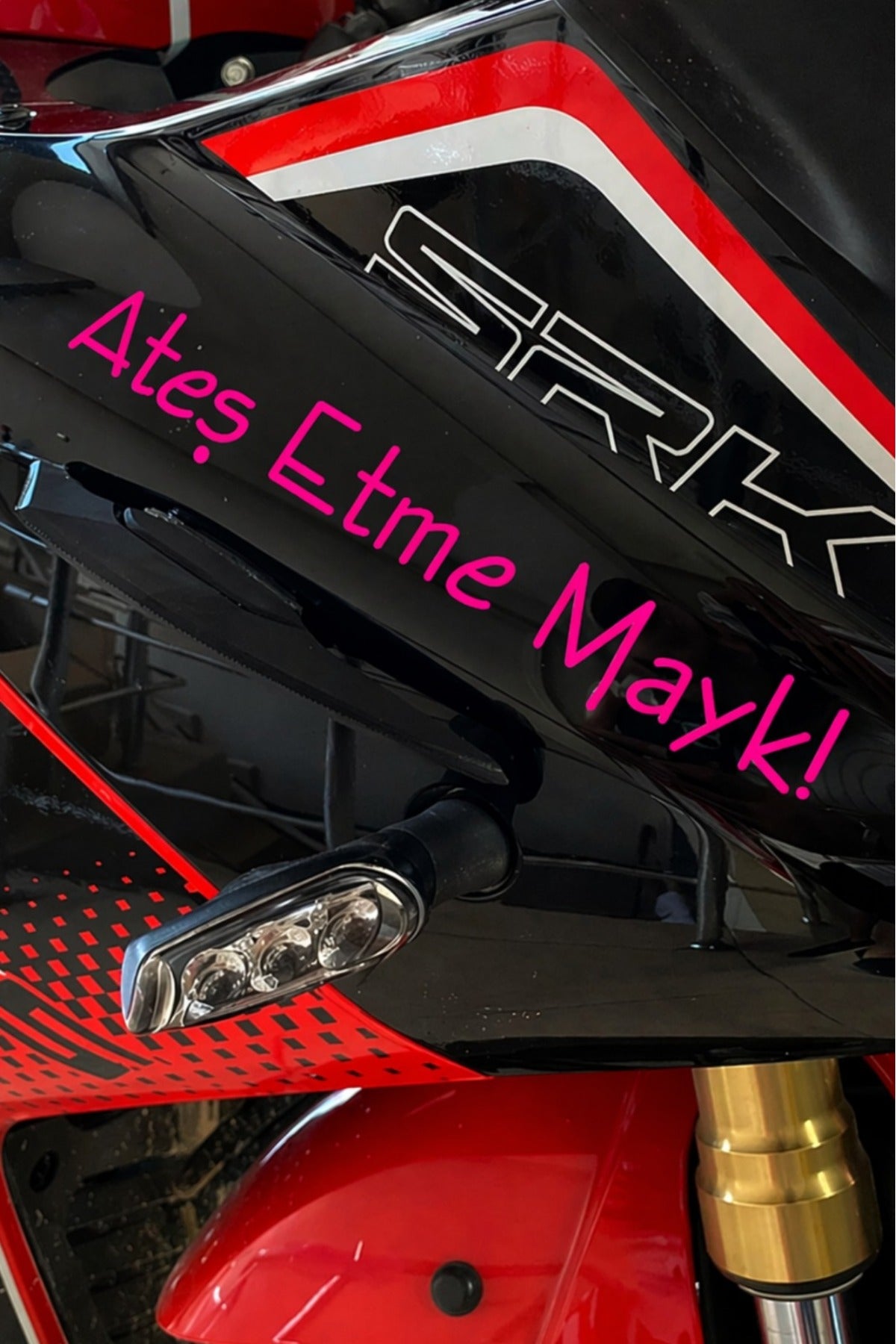 Motor ve Araba için Ateş Etme Mayk Sticker Etiket