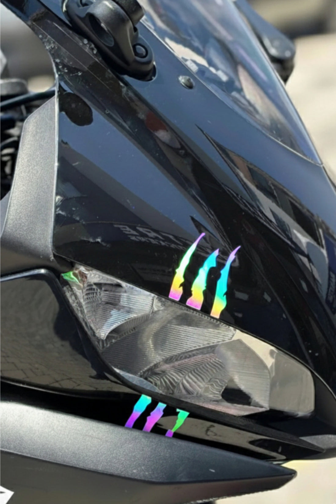 Kask ve Motor için Hologram Renk Pençe İzi Sticker Etiket