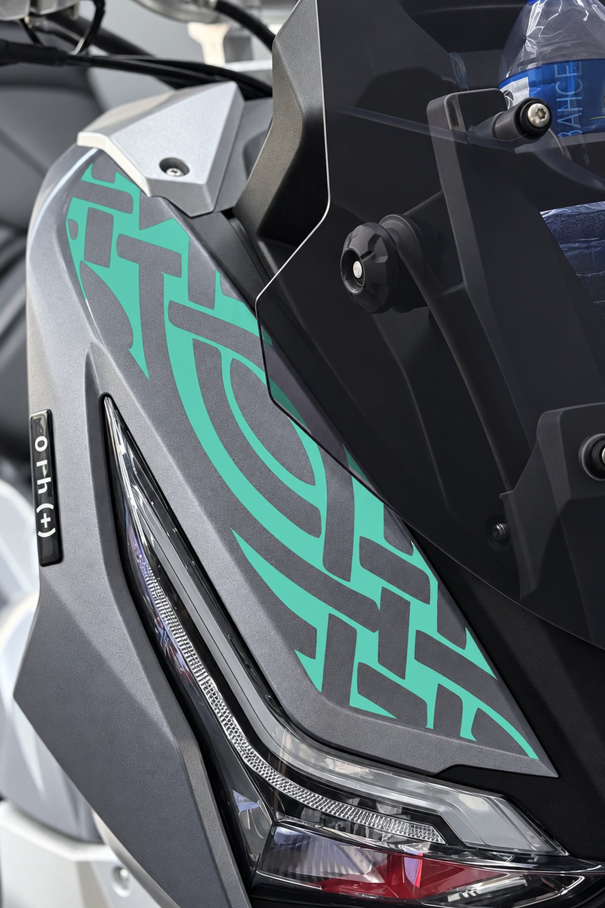 RKS Freccia Scooter için Ön Panel Tribal Desen Sticker Etiket ( 1 Adet)