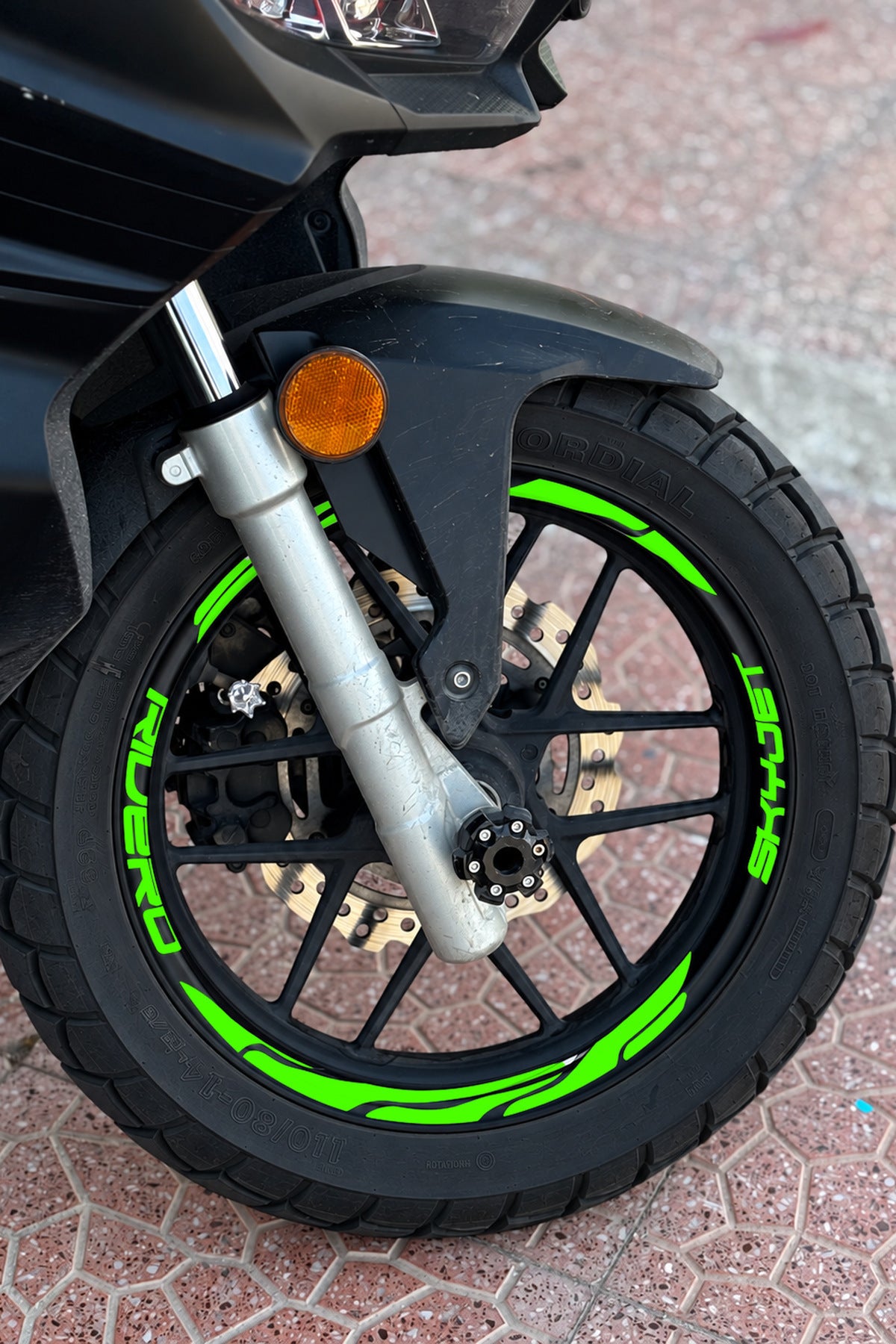 Skyjet Rivero Scooter için 16 Parça Jant Şeridi Sticker Seti (Ön-Arka Yeterli)