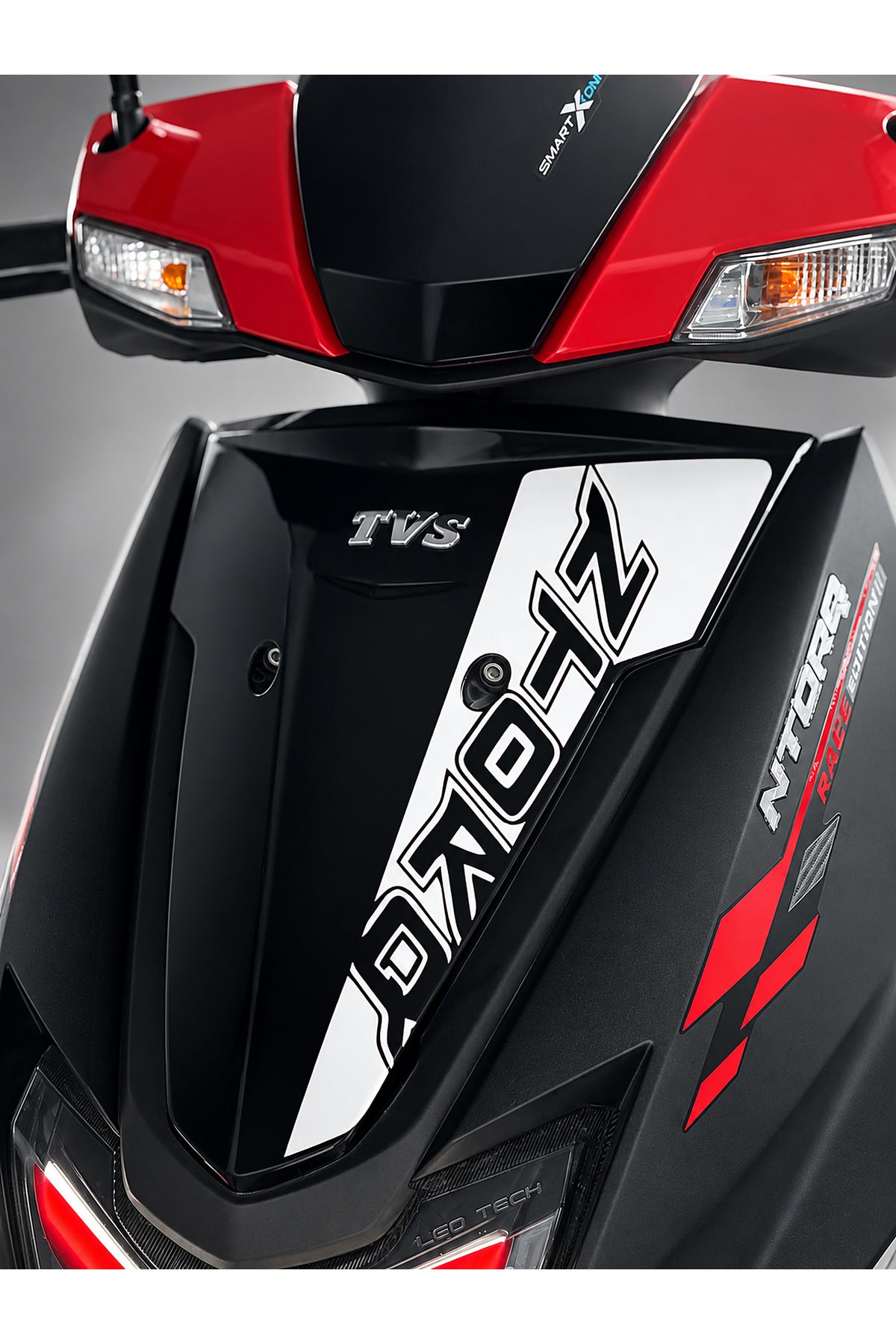 TVS Ntorq 125 için Ön Panel için NTORQ Yazılı Parça Detay Dekor Sticker