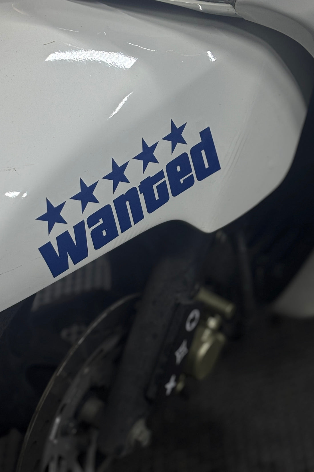 Motor-Araba-Kask için Lacivert Mavi Wanted Sticker Etiket (1 ADET)