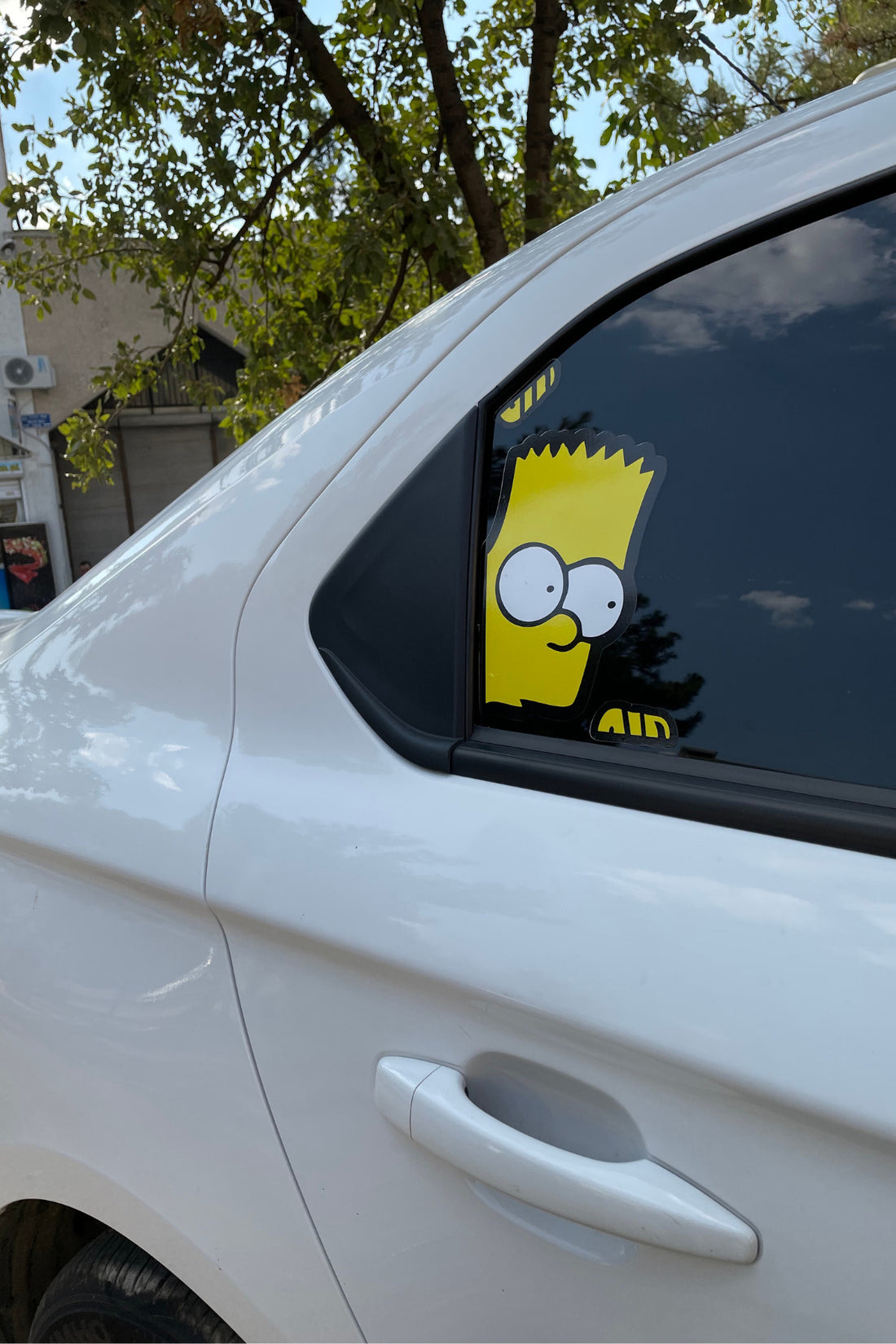 Araba Arka Camı için Simpsonlar Etiket Sticker (Sağ Taraf) 30CMx15CM (1 Adet)