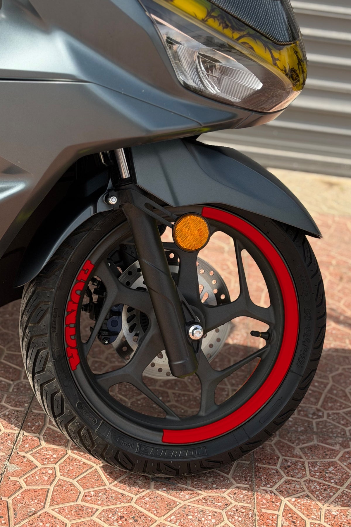 Honda Pcx için Honda Yazılı Yarım Jant Şeridi Sticker Seti (Ön-Arka-Sağ-Sol)