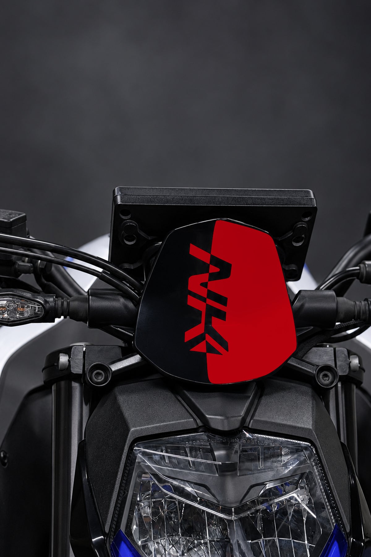 CFMOTO NK250 için Siperlik için NK Yazılı Kafa Detay Sticker (1 Adet)