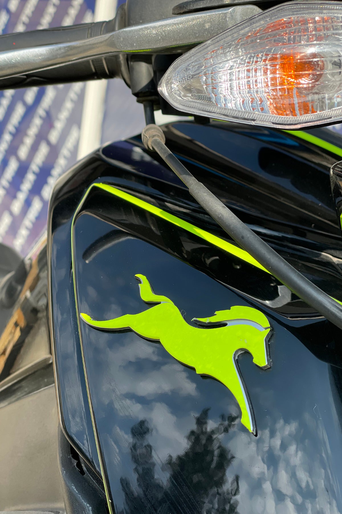 TVS Raider 125 için Neon Sarı Komple Sticker Etiket Seti (17 Parça )
