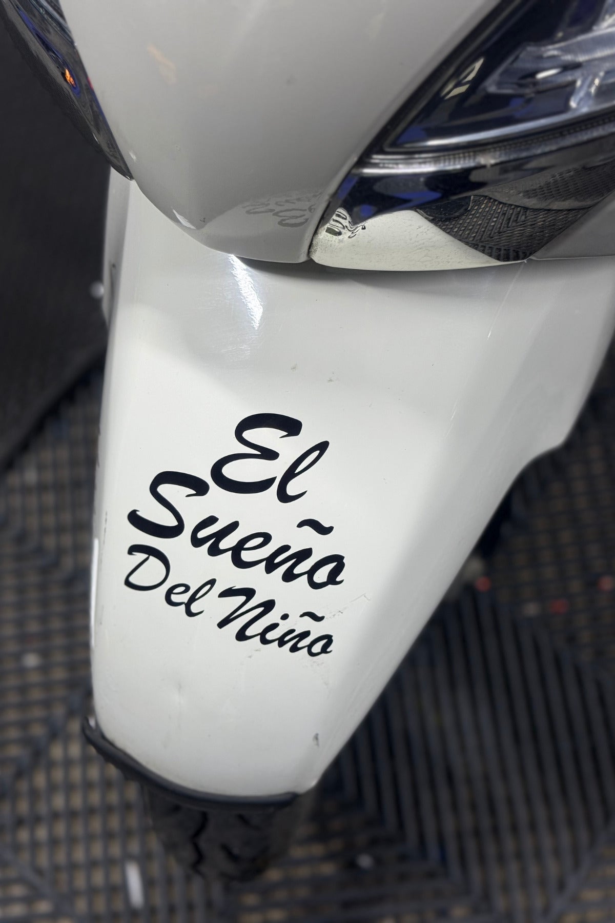 Motosiklet için El Sueno Del Nino (Bir Çocuğun Rüyası) Büyük Sticker Etiket (11CMx9CM)