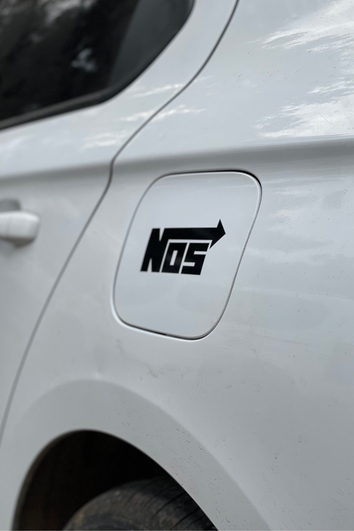 Araba ve Motor için Siyah Renk NOS Sticker Etiket (1 Adet)