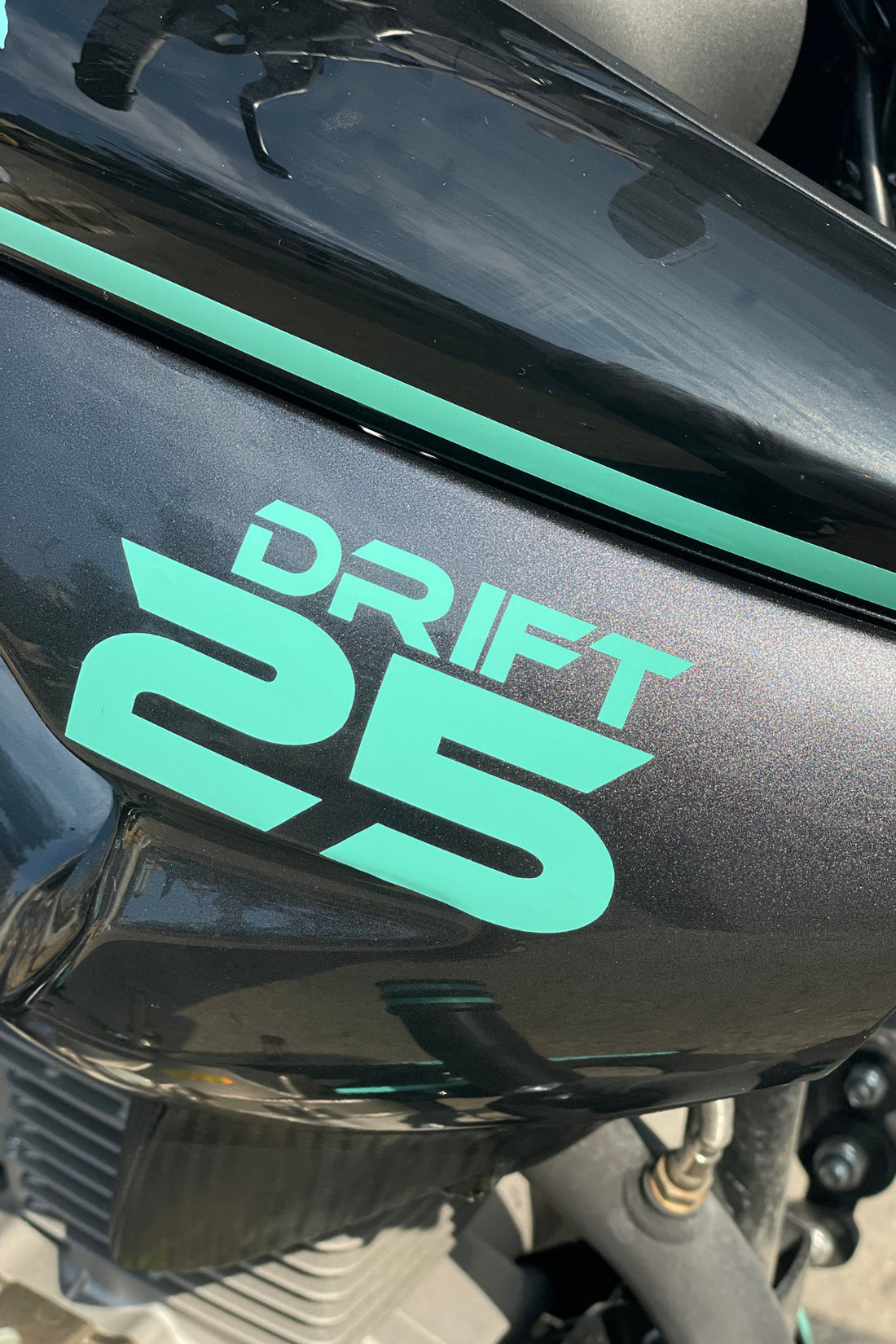 Motor için Dekoratif  Nane Renk Drift 25 Sticker Etiket (1 Adet)