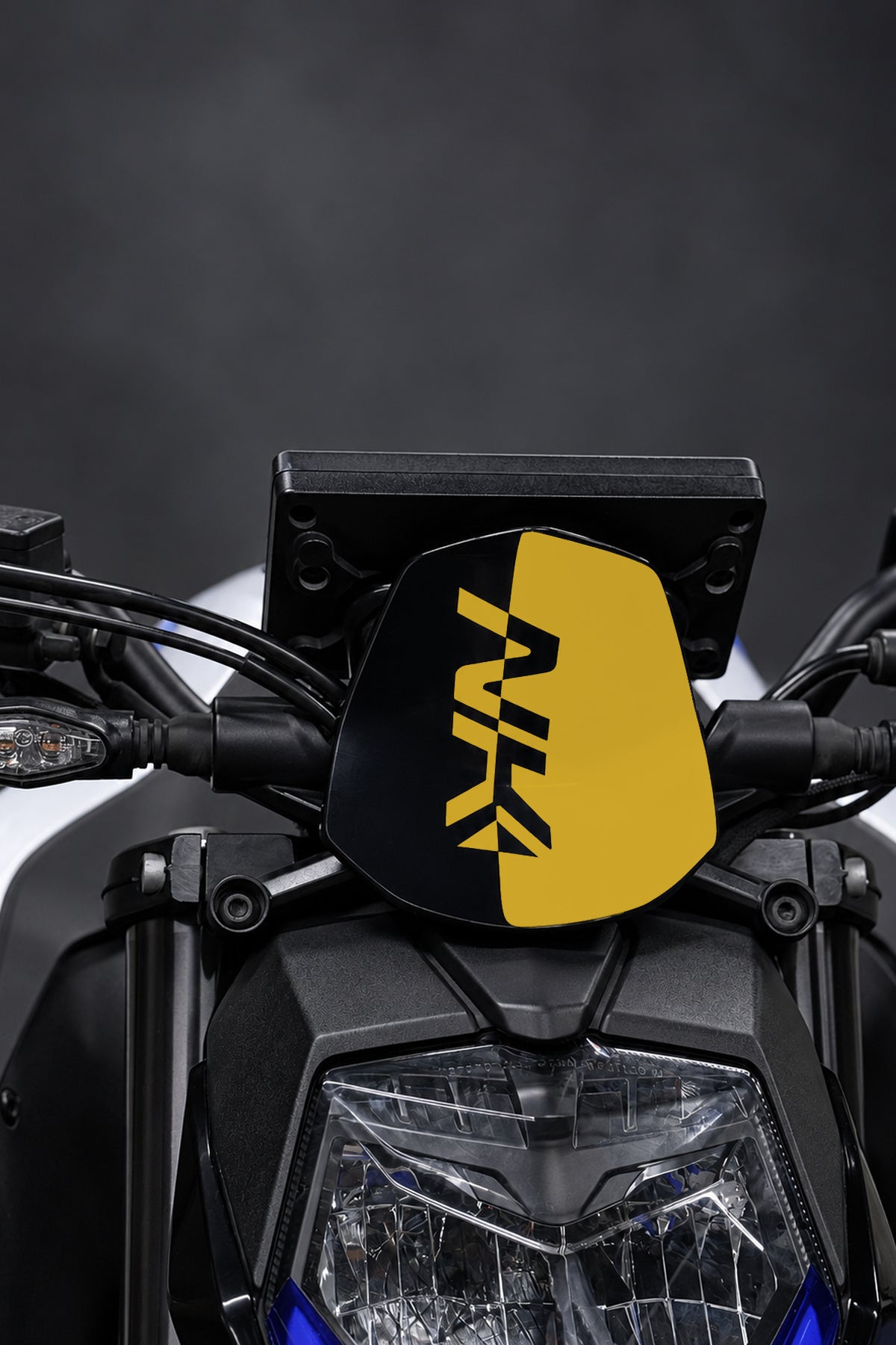 CFMOTO NK250 için Siperlik için NK Yazılı Kafa Detay Sticker (1 Adet)