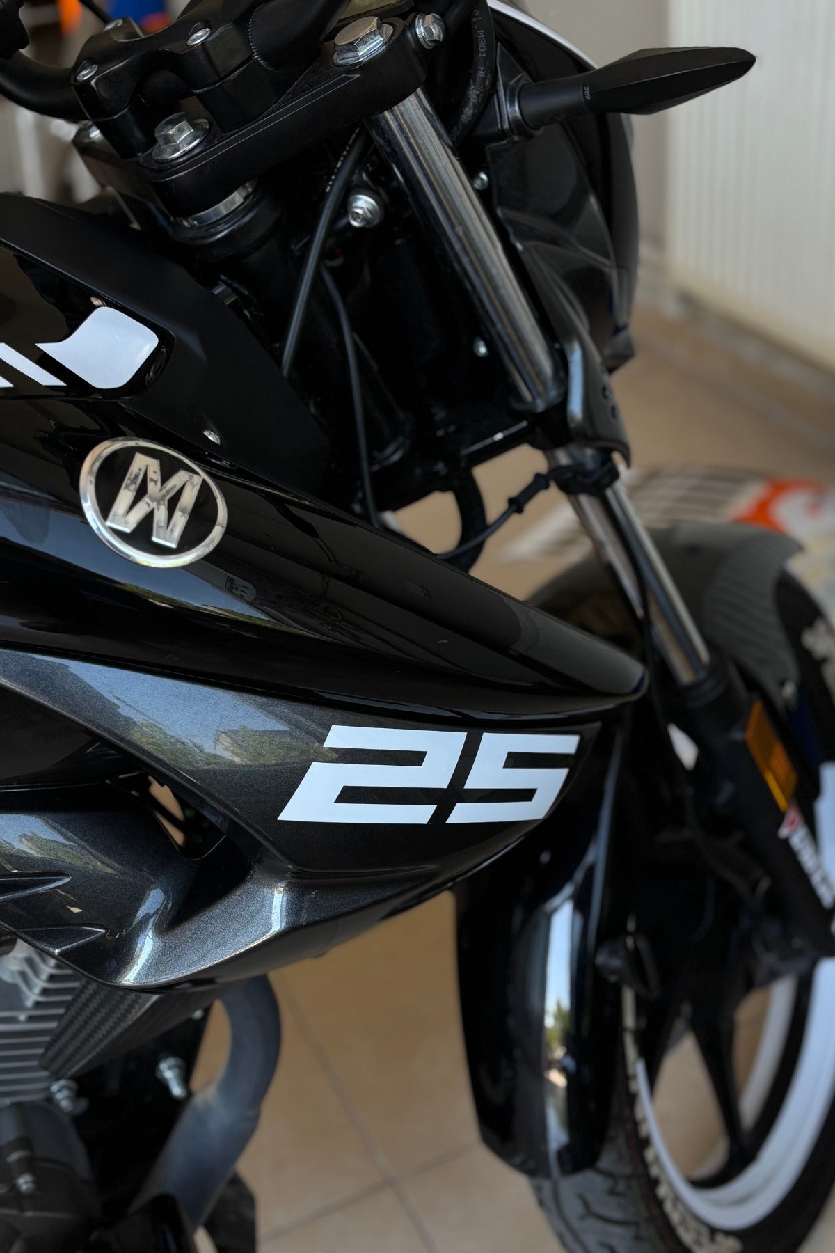 Mondial Drift-L için Beyaz Renk Yan Grenajlar için 25 Yazısı Sticker Etiket (2 Adet)