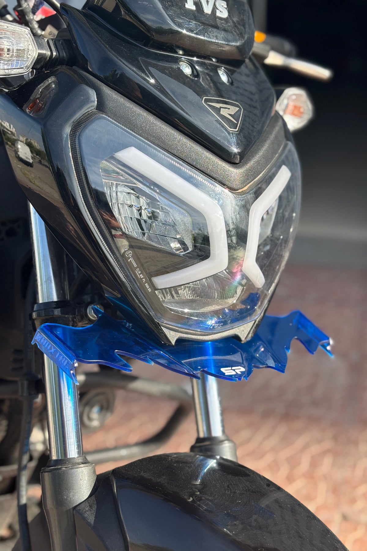 TVS Raider Uyumlu Winglet-Gaga-Sakal Parça Sticker Seti