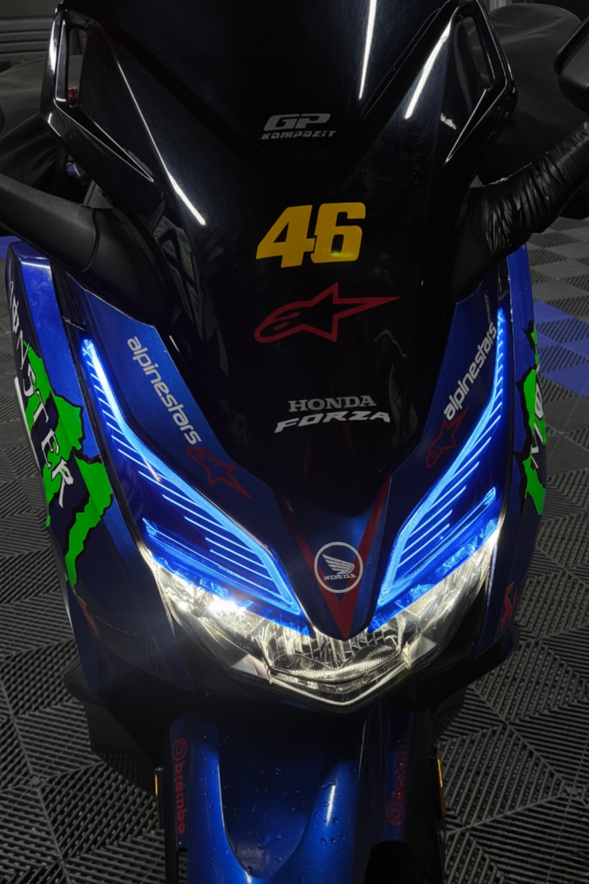 Honda Forza 2018-2022 Yılları için Far Tasarım Far Sticker Etiket
