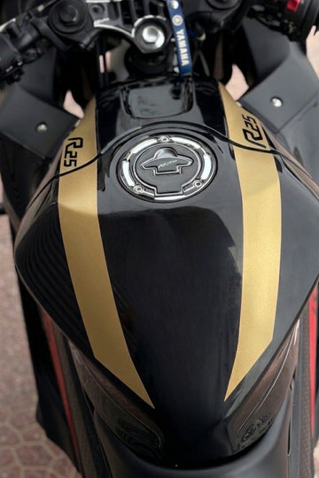 Yamaha R25 için Depo Üstü Kordon Sticker Seti (Sağ ve Sol) (2019-2020-2021-2022-2023-2024)
