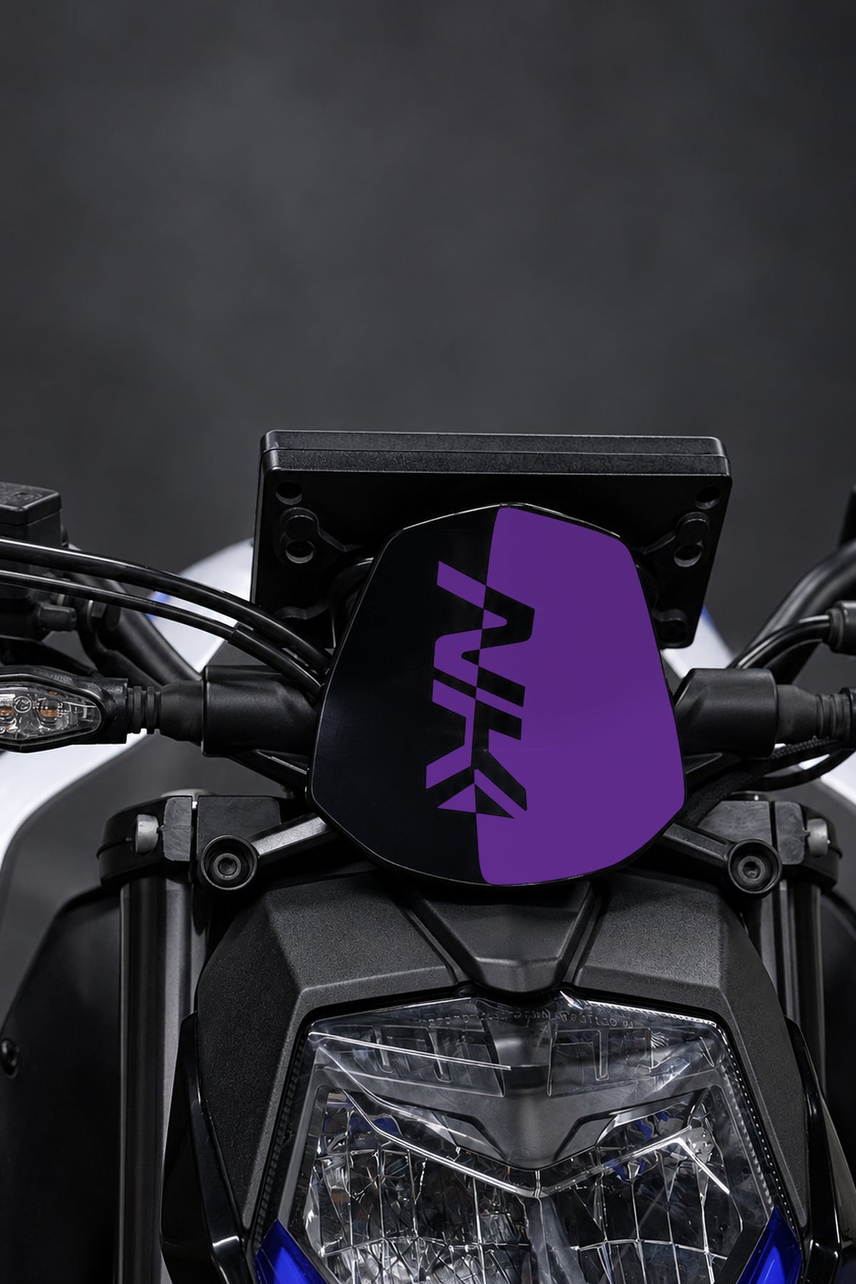 CFMOTO NK250 için Siperlik için NK Yazılı Kafa Detay Sticker (1 Adet)