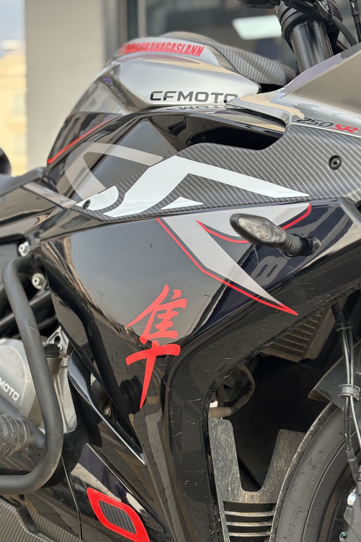 Motor ve Kask için Kırmızı Renk Hayabusa Sticker Etiket (1 Adet)