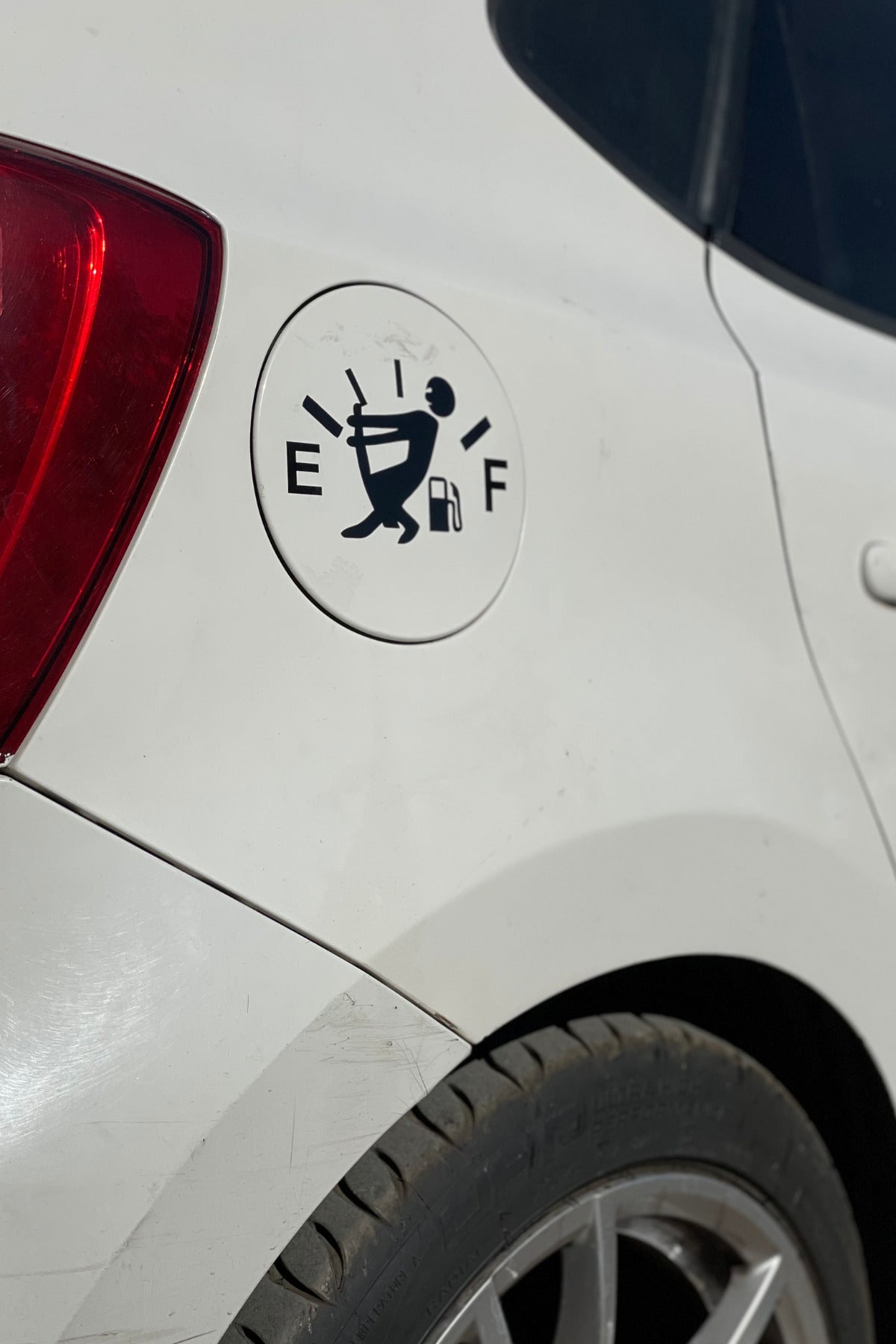 Araba Depo Kapağı için Siyah Dekoratif Sticker Etiket 12CMx8CM (1 Adet)