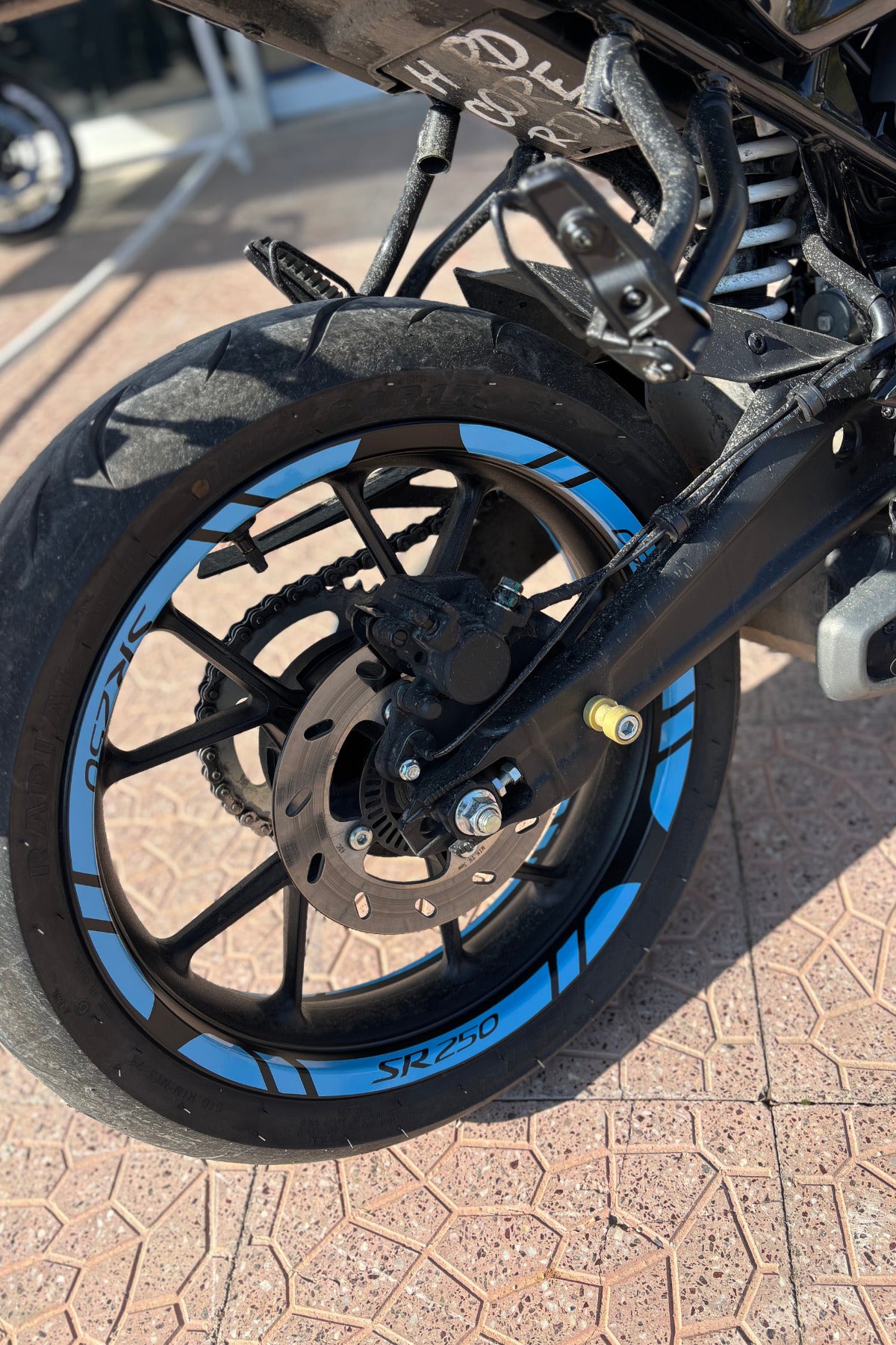 CFMOTO SR250 için Açık Mavi Jant Şeridi Sticker Etiket Seti (12'li)