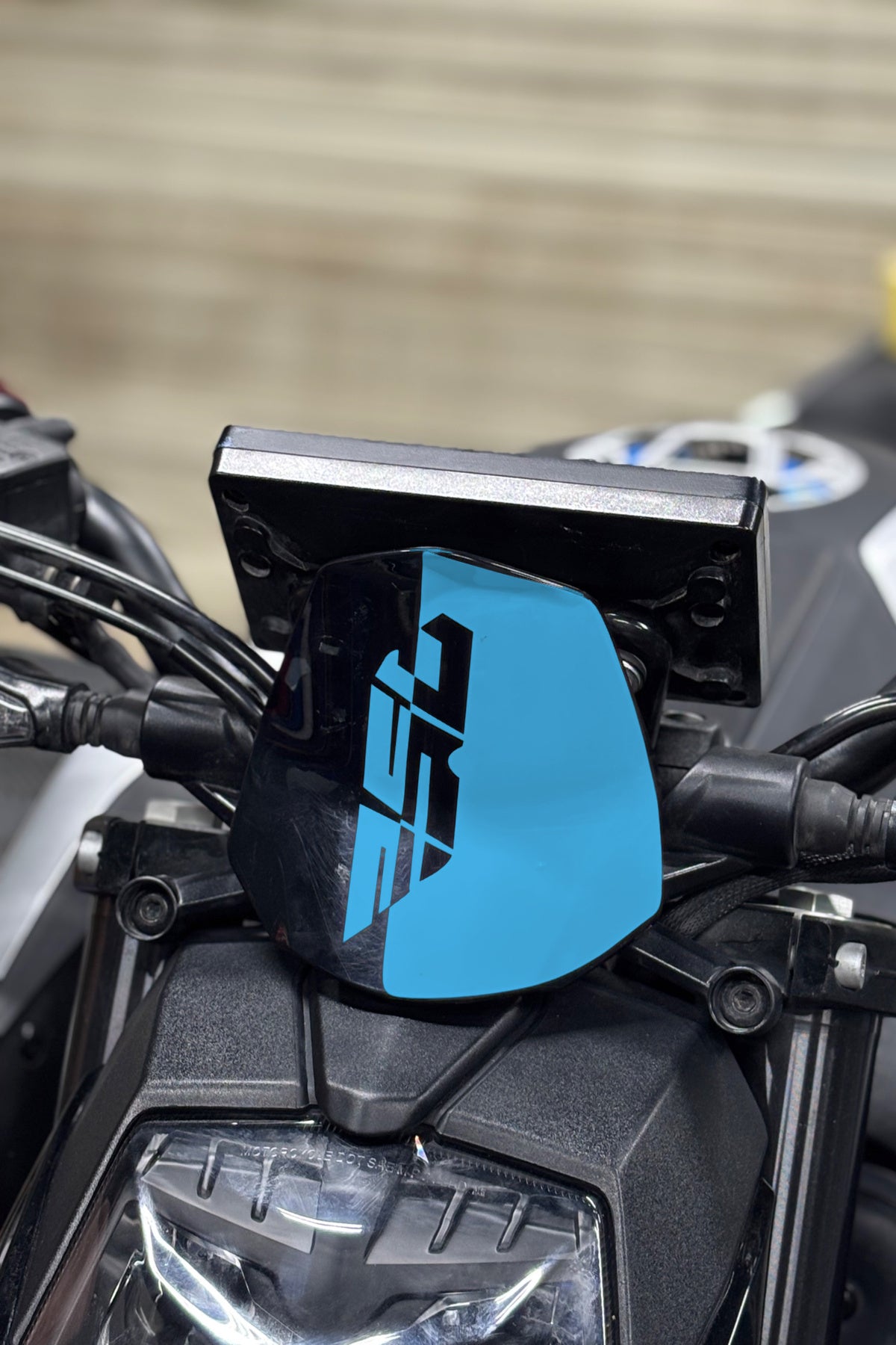 CFMOTO NK 250 için 250 yazılı Siper Kafa Detay Sticker