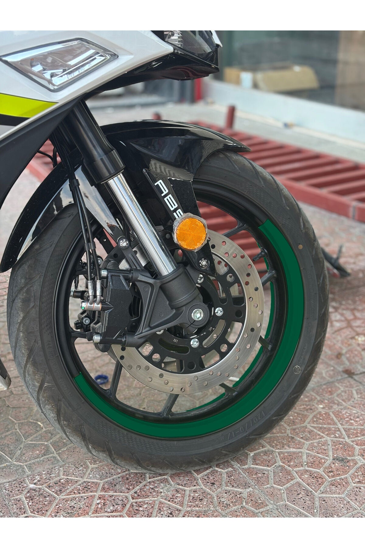 17 Inch Jantlara Uyumlu 4 Parça Yarım Jant Şeridi Sticker Seti (1 Motora Tam Yeter)