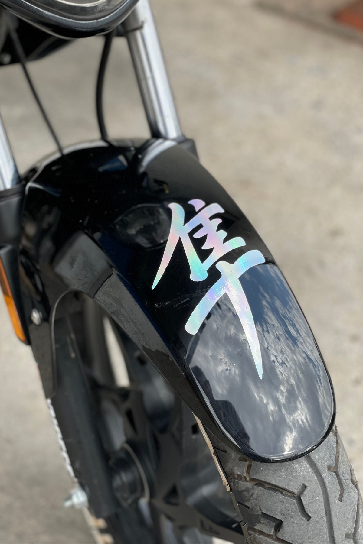 Motor-Araba-Kask için Hologramlı Renk Değiştiren Hayabusa Japonca Yazı Logo Etiket Sticker (1 Adet)