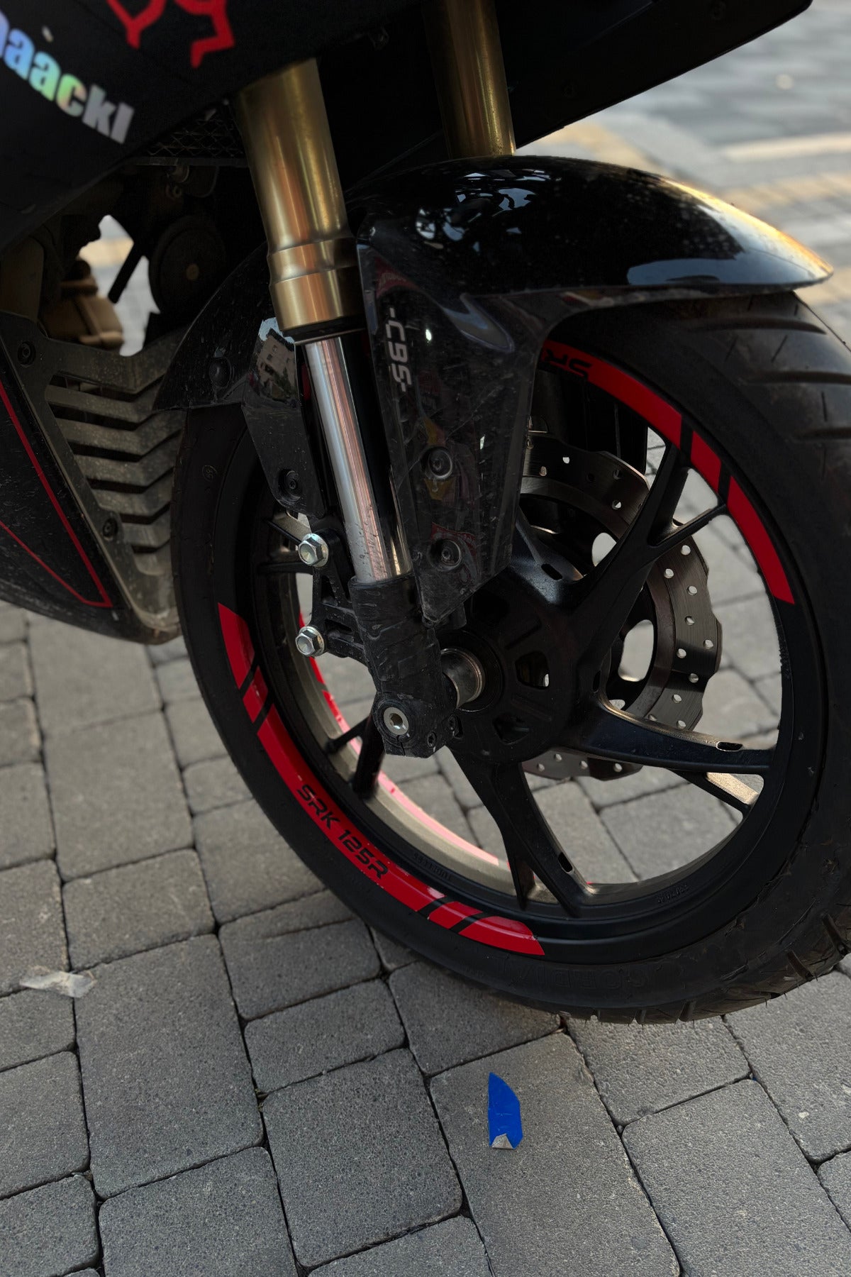 RKS ve QJ Motor SRK 125R için Kırmızı Jant Şeridi Sticker Etiket ( 8 Parça)