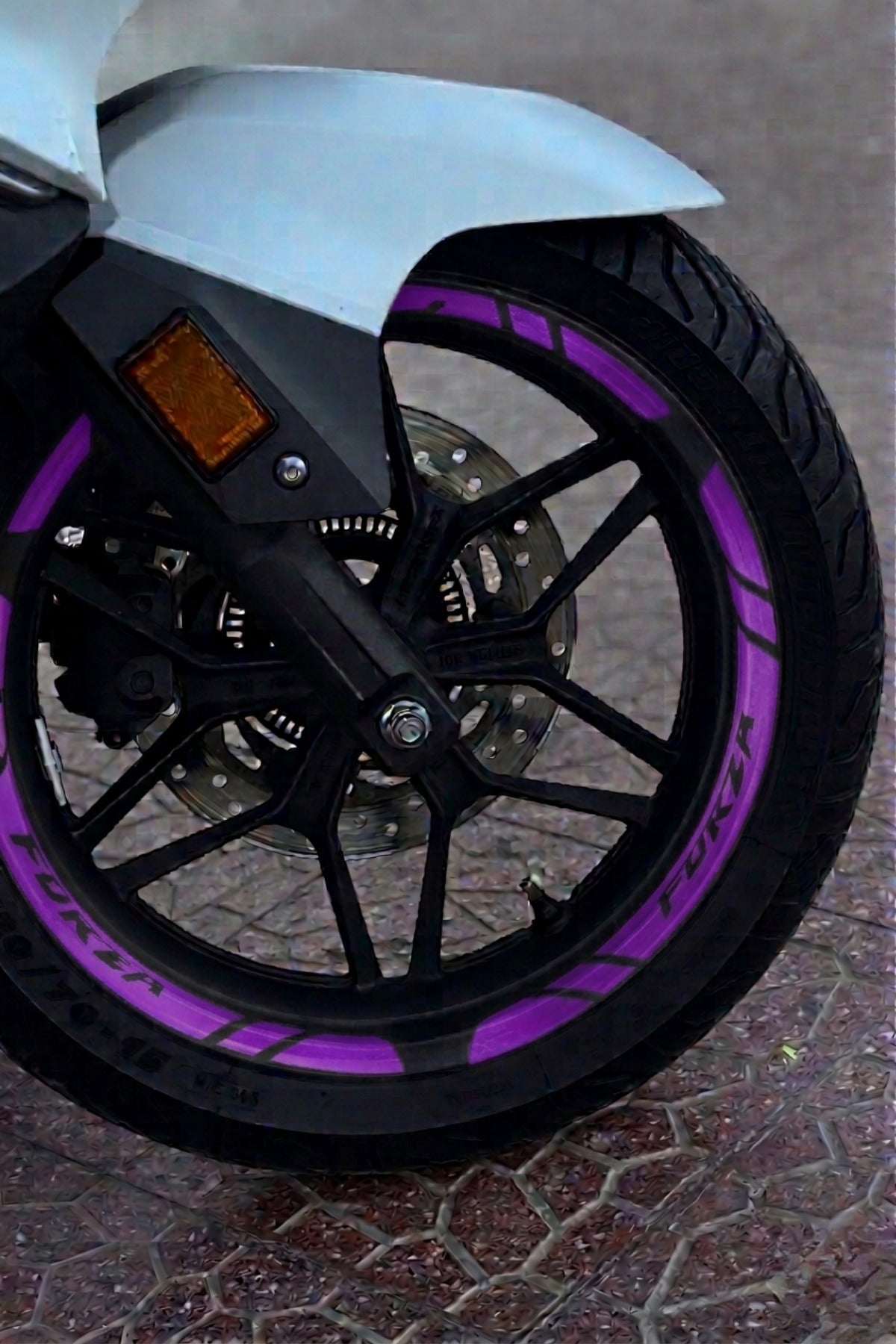 Honda Forza için Jant Şeridi Sticker Seti (12 Parça) (Tüm Yıllara Uyumlu)