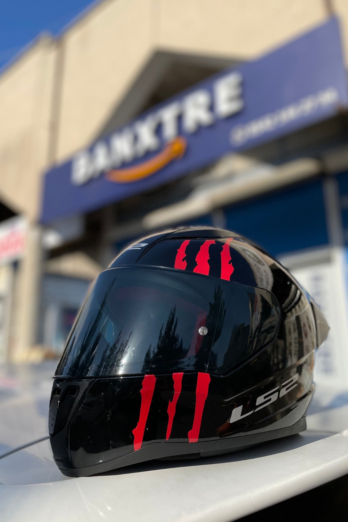 Kask için Dekoratif Kırmızı Pençe İzi Sticker Etiket 18CMx6CM (1 Adet)