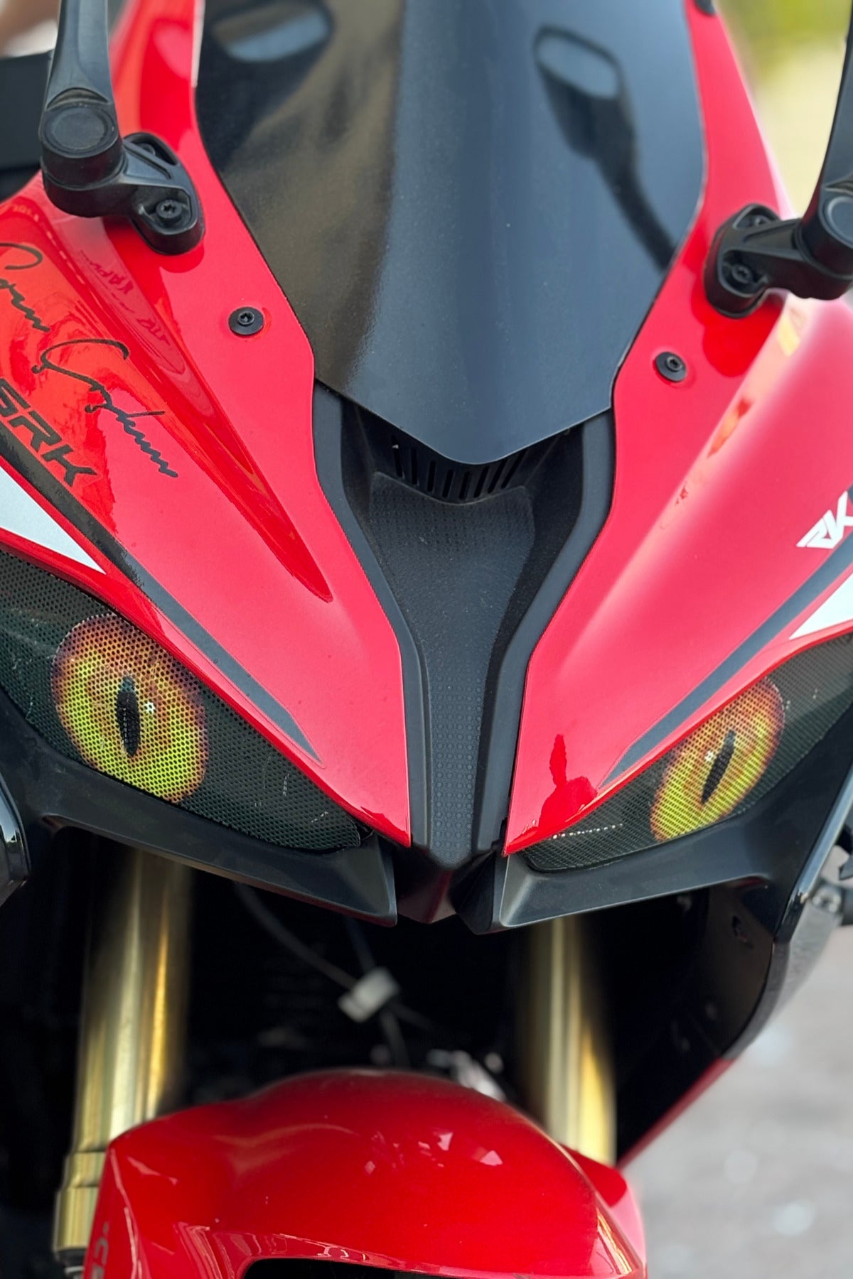RKS SRK125 için Far Üstü Sticker Delikli Aydınlatma Engellemez (Sağ ve Sol)