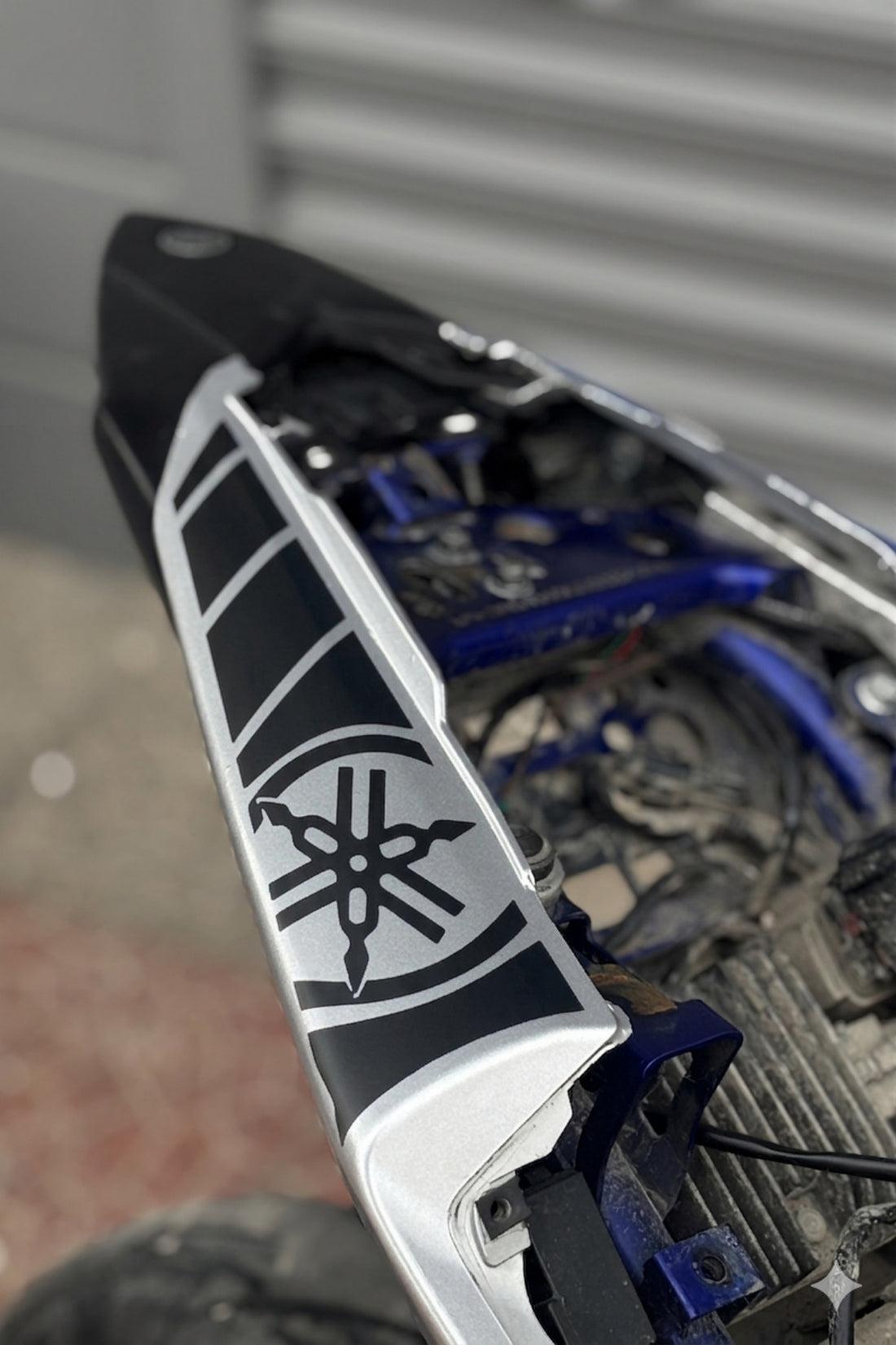 Yamaha R25/MT25 Uyumlu Kuyruk için Sağ ve Sol Sticker Seti