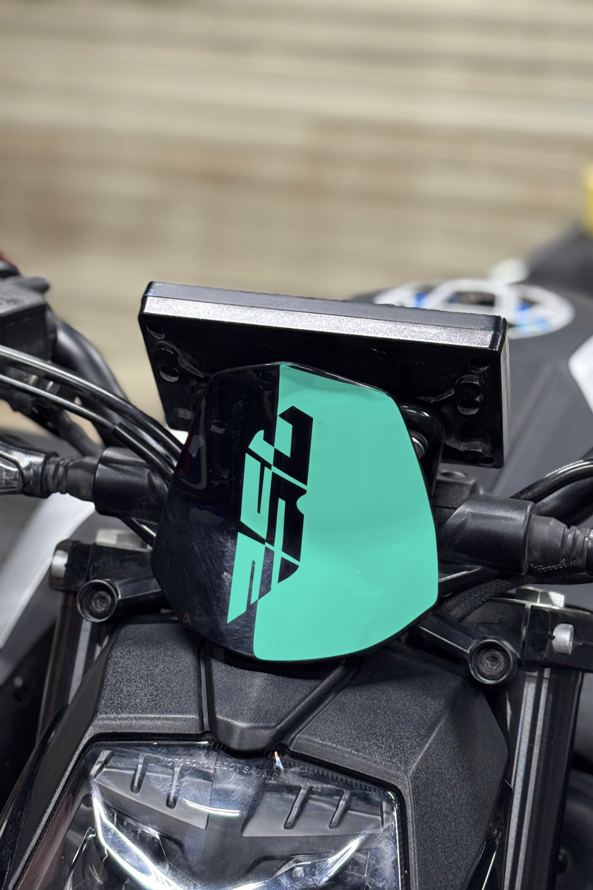 CFMOTO NK 250 için 250 yazılı Siper Kafa Detay Sticker
