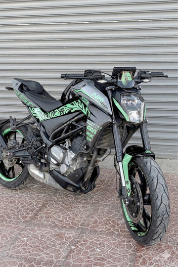 CFMOTO NK250 için Tribal Detaylı Komple Jant ve Grenajlar için Sticker Seti