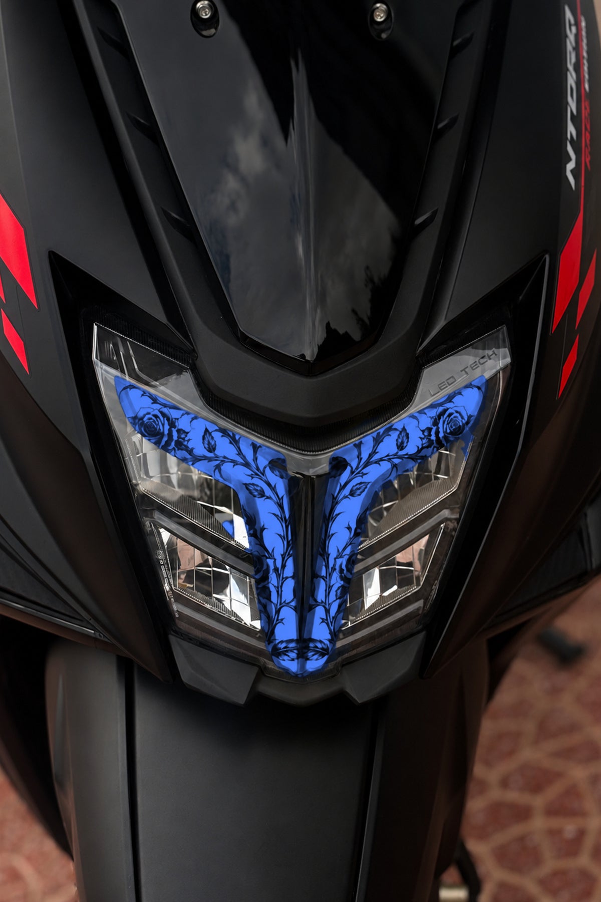 TVS Ntorq 125 için Sarmaşık Desenli Far Filmi Far Tasarım Sticker (Sağ ve Sol)