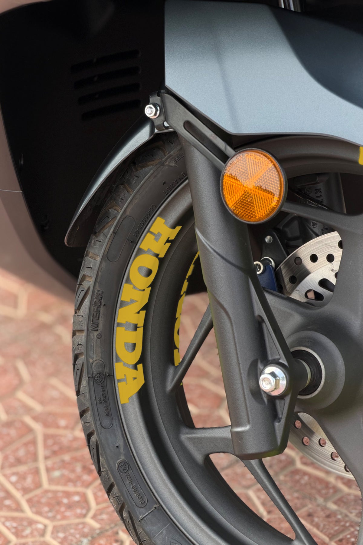 Honda PCX-Forza-Dio için Jant içi Honda Yazı Sticker Etiket (4 Adet)