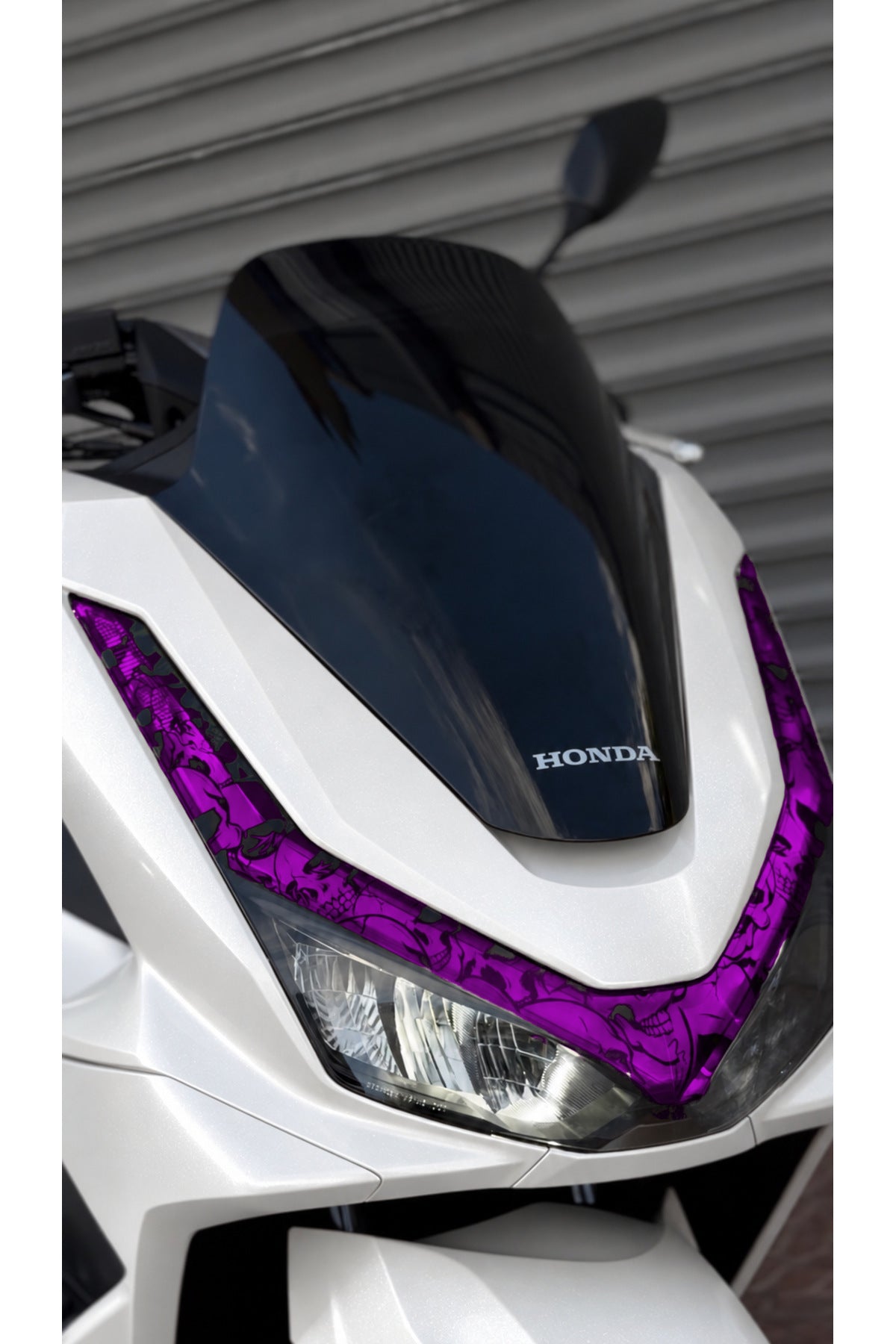 Honda PCX Deluxe için Kurukafa Desenli Far Renklendirme Far Tasarım Film Sticker