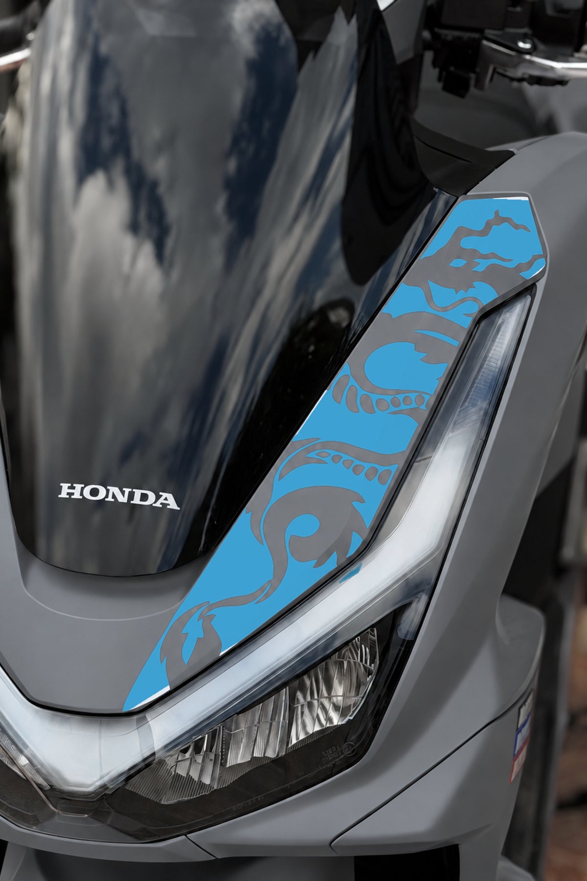 Honda PCX Deluxe Yeni Kasa 2025-2026 Uyumlu Ejder Desenli Ön Panel Sticker