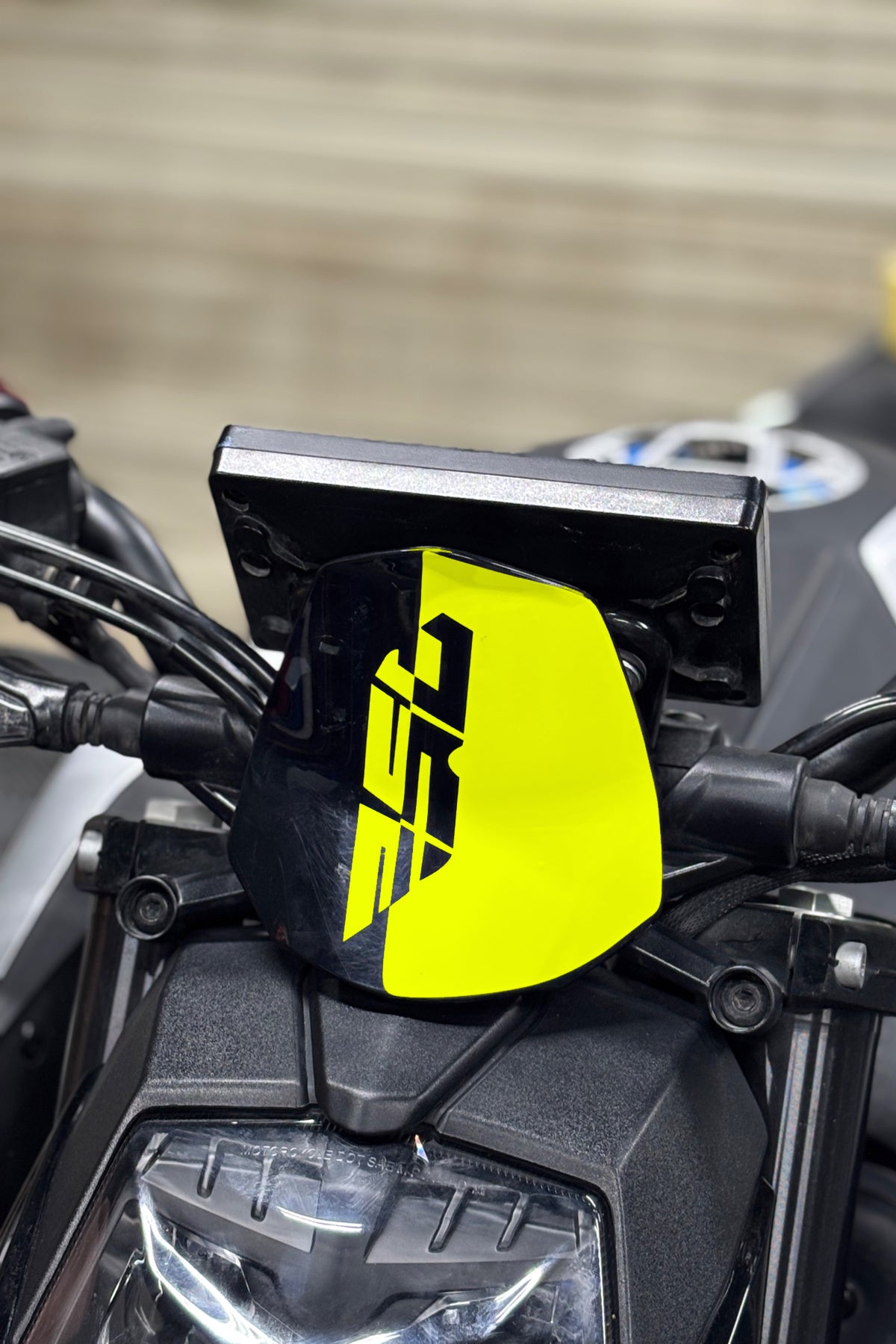 CFMOTO NK 250 için 250 yazılı Siper Kafa Detay Sticker