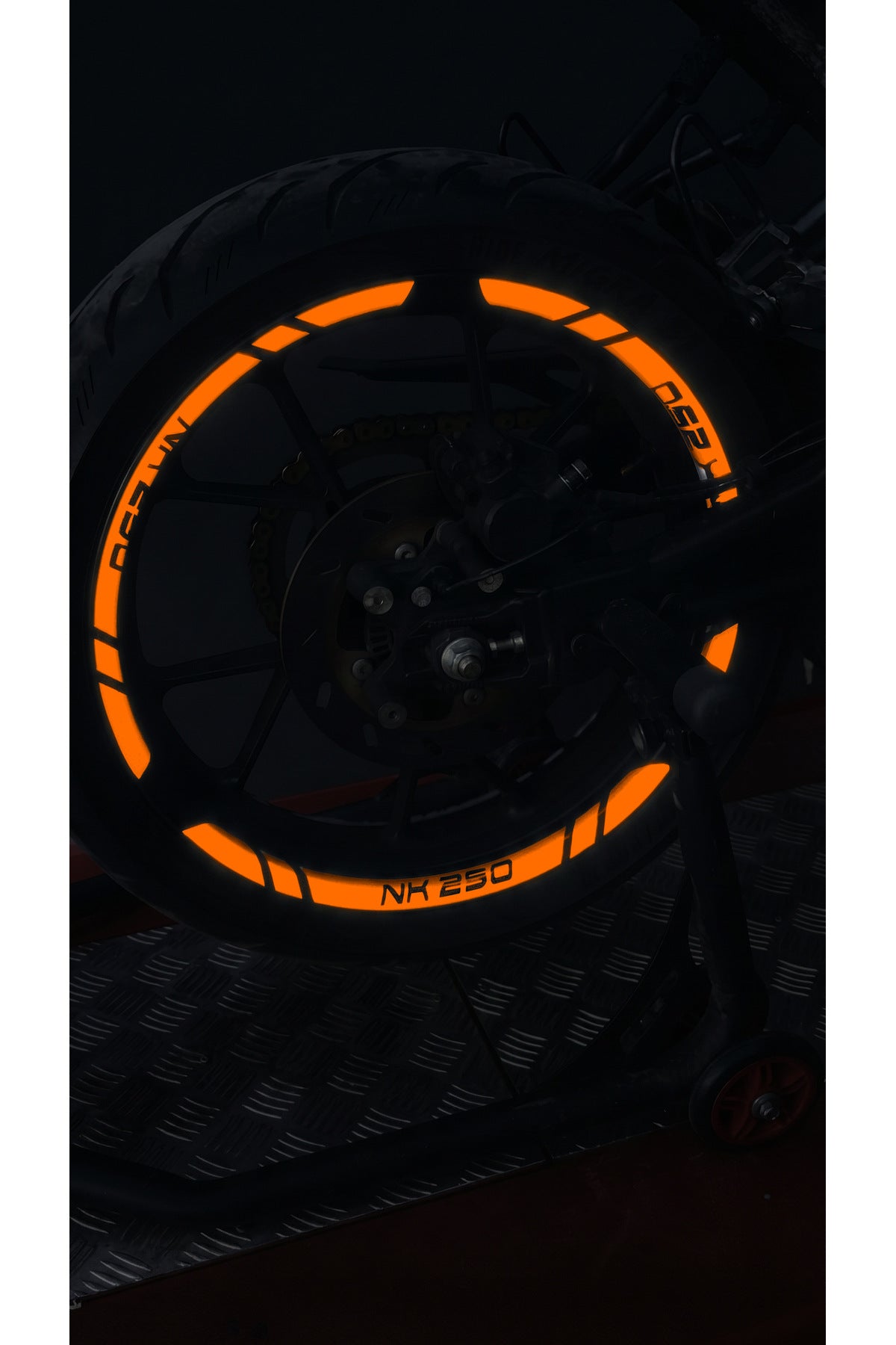 CFMOTO NK250 için NK250 Yazılı Reflektörlü 12 Parça Jant Şeridi