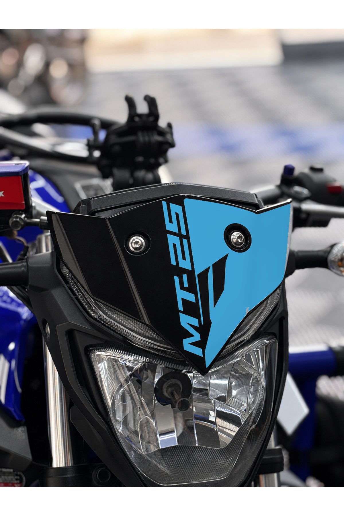 Yamaha MT-25 Eski Kasa için Yazılı-MT Logolu Kafa Detay Sticker