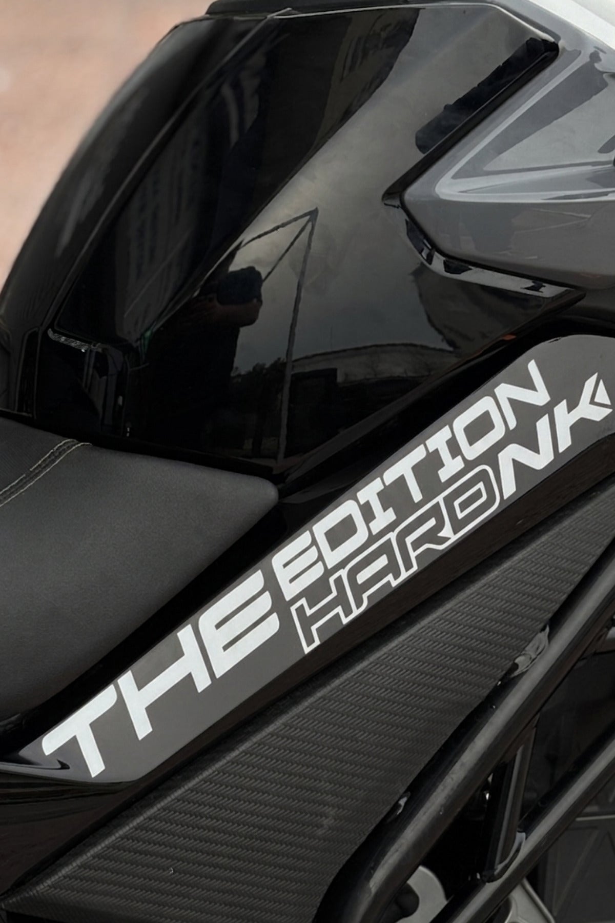CFMOTO NK250 için The Hard Edition NK Sticker Seti (Sağ ve Sol)