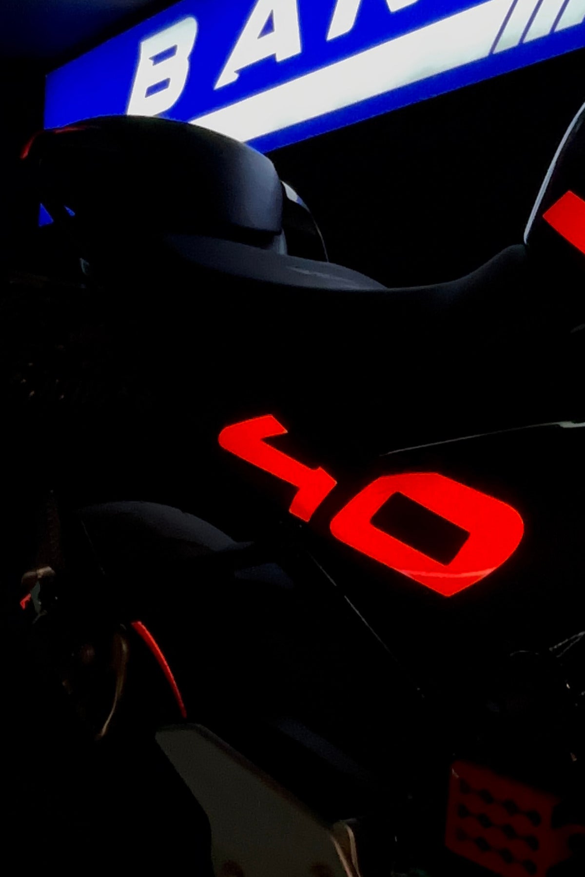 CFMOTO 450SR için Reflektörlü 40 Yazıları Sticker Etiket (Sağ ve Sol)