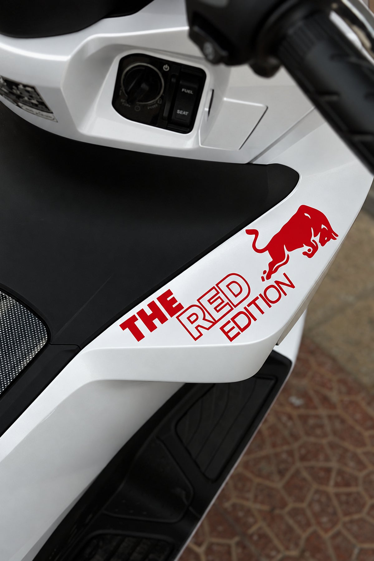 Honda PCX için The Red Edition Boğa Enerji Sticker Etiket (1 Adet)
