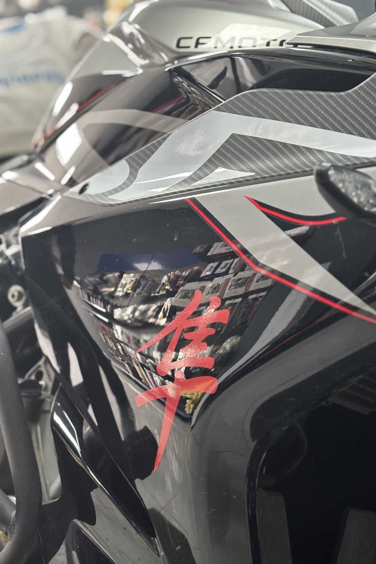 Motor ve Kask için Kırmızı Renk Hayabusa Sticker Etiket (1 Adet)