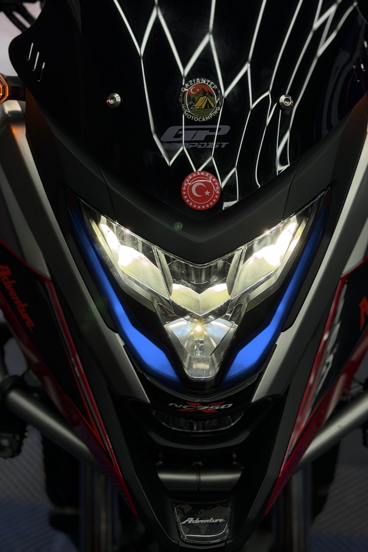 Honda NCX 750 için Far Renklendirme Far Tasarım Film Sticker