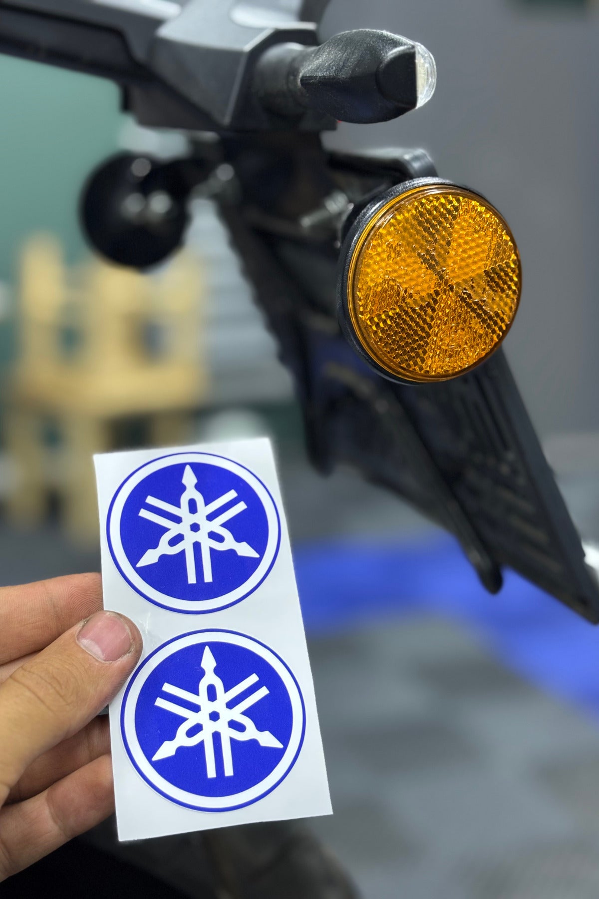 Yamaha Motosiklet Grubu Kedigözü Reflektörü için 5CMx5CM Sticker Etiket (2 Adet)